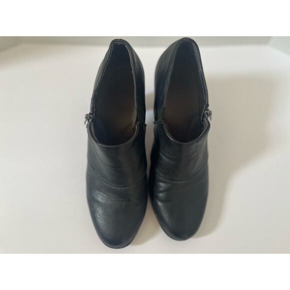 AEROSOLES Shoes - Women's Aerosoles Black Boot Ankle Booties with 3 inch heel Size 9.5